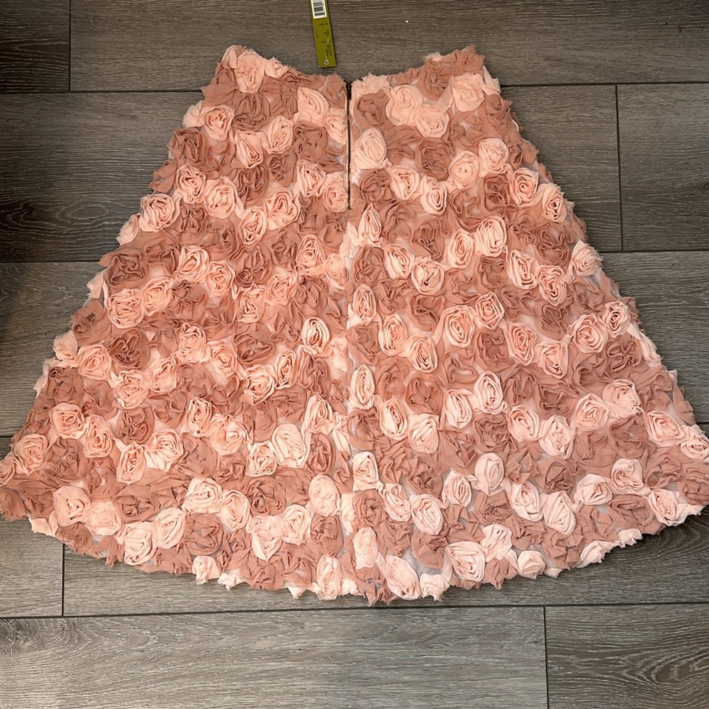 NWT floral rose bud skirt - Picture 2 of 4
